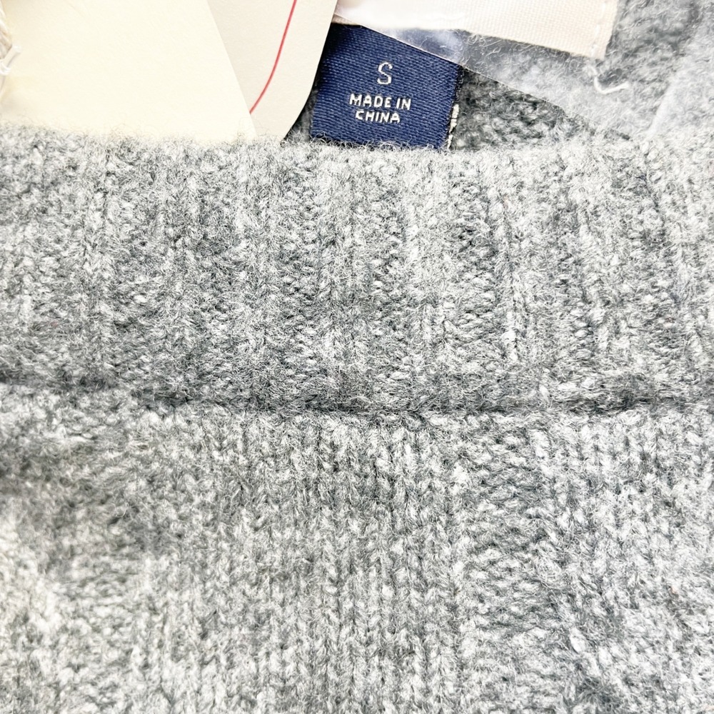 Universal Thread Women's Gray Les Alpes Cable Knit Crew Neck Sweater Size S - Picture 4 of 6